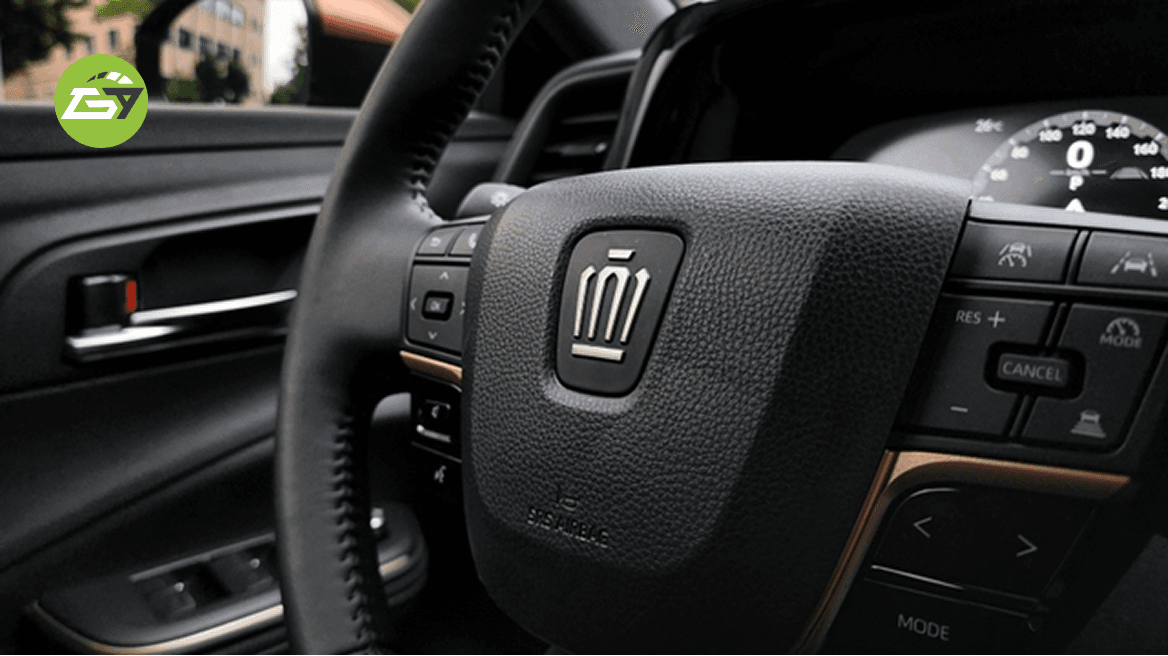 11 Toyota Crown Crossover 2.5 HEV.png