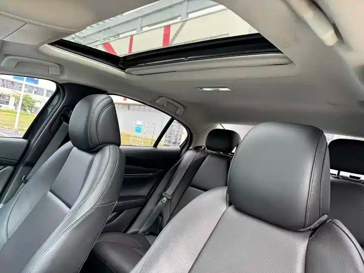Mazda 3 Angkesaila, фото 4