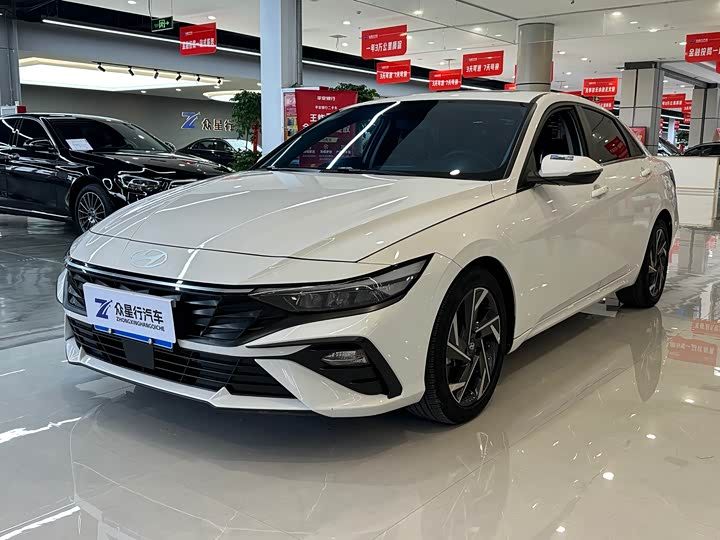 Hyundai Elantra, фото 1