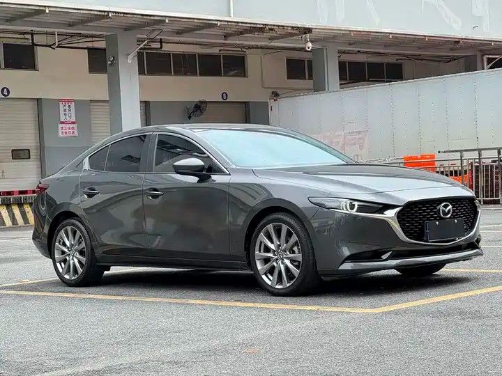 Mazda 3 Angkesaila, фото 6